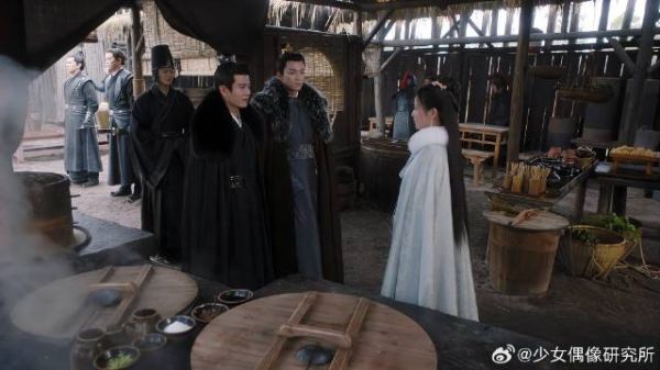 刘子行带时宜去军营,给她庆生,哪料她眼里全是周生辰