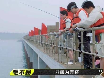 建议所有歌曲都由毛毛演绎一次,绝非玩笑(严肃脸),真的太好听了