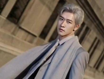 帅气逼人 高级感 曹云金 他是谁?这也太酷了吧! 娱乐