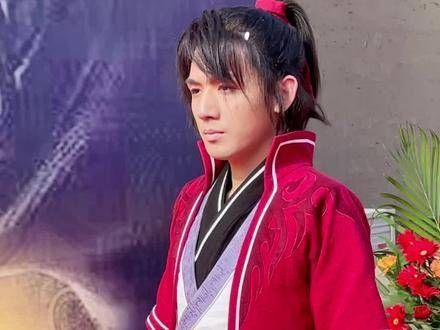 一起出演《同桌的你》的周冬雨、林更新、张子枫都红了…