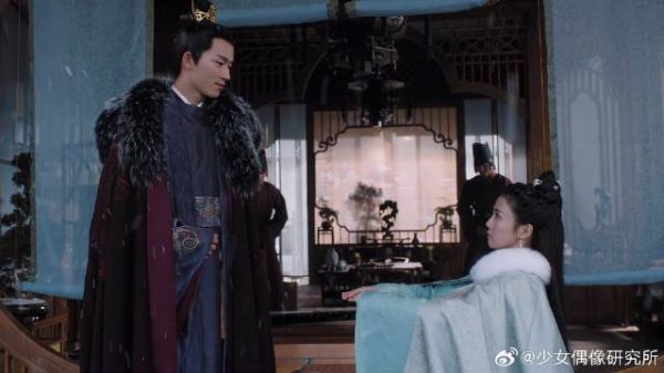 终于见到未婚妻,刘子行瞬间被惊艳,看着时宜移不开眼