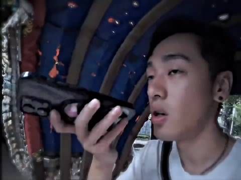 “我一出生就是个穷人,注定了要吃很多苦,我已经习惯了…”