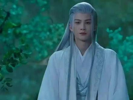 他不会感到后悔，但心中却有几分伤感…