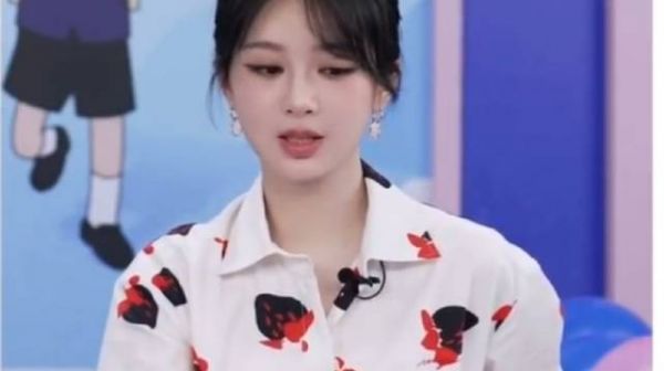 杨紫直播时说,她对每一个作品都很用心…