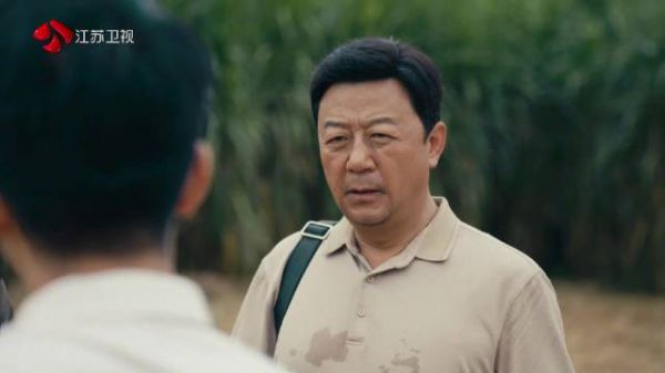 黎长欢@郭涛 告诉杰弗瑞,他们是有契约精神,但是菇农的利益就是底线…