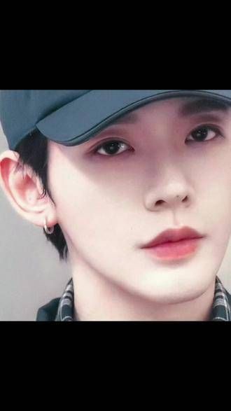 除了英俊真的没什么可说的了