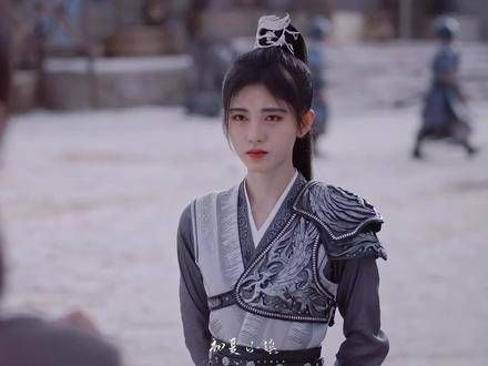 忘月帅亖我啦花戎 鞠婧祎