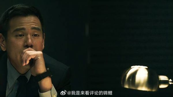 彭于晏审问毒贩老大 现场展示高手过招,心理素质真强悍啊