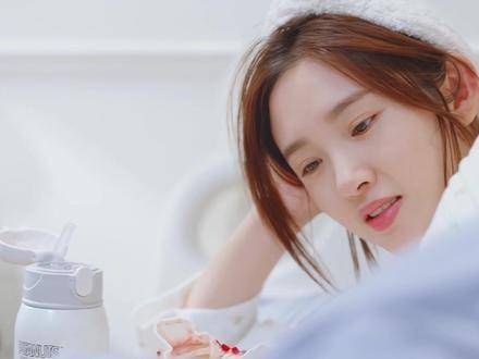 无论婆婆怎样抱怨,丈夫始终坚定地站在我这一边,细心呵护…