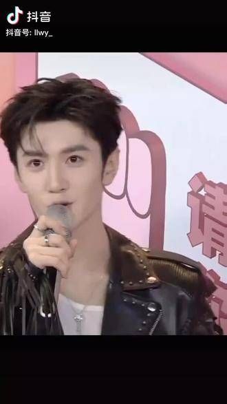 心中有个完美的你,看谁都觉得索然无味
