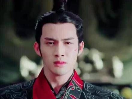 丽姬错判了秦王对她的情感深度,而秦王也误读了丽姬对他的一片深情