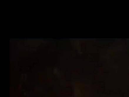 把《壁上观》唱完了,她那独特而空灵的嗓音…