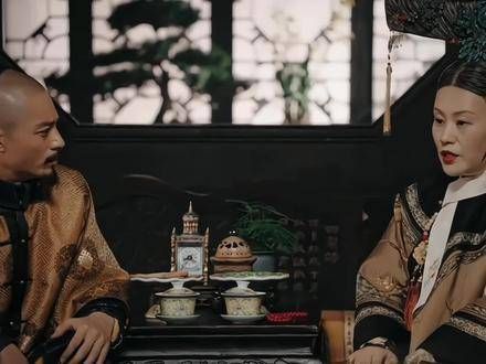 嬛嬛其实也是一位不错的婆婆,前期或许是因为宜修的缘故,才对如懿如此严厉