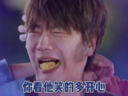 当笑容从陆虎的脸上消逝,它便悄然移至我的脸颊