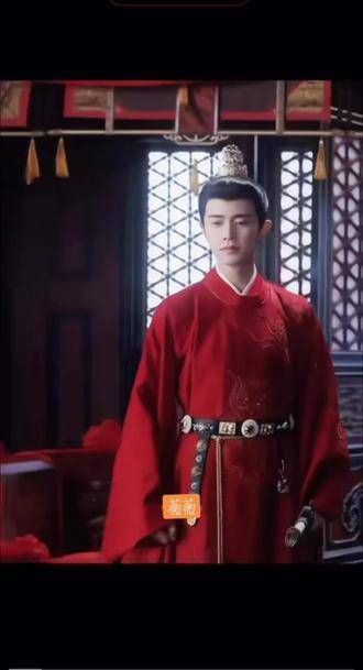 任嘉伦饰演的卫昭真是帅气非凡,再经过一番剪辑…