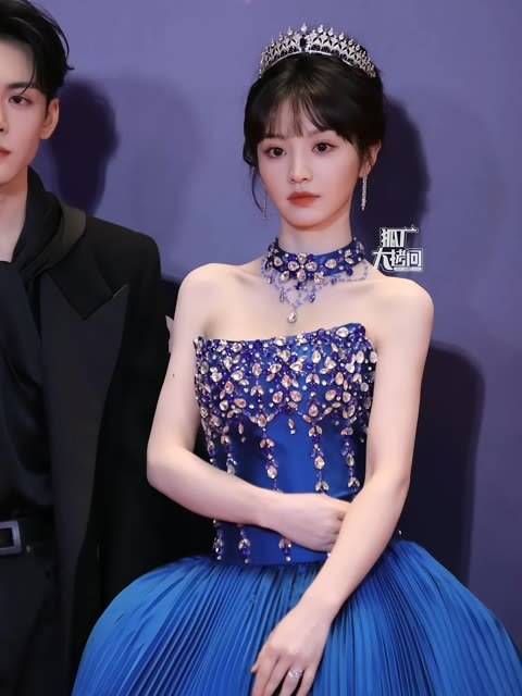 千金小姐与少爷华丽现身!