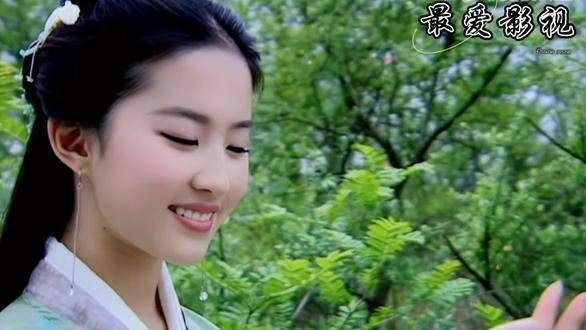 你们心中的赵灵儿终于现身,无论是快乐时的她,还是忧伤时刻…