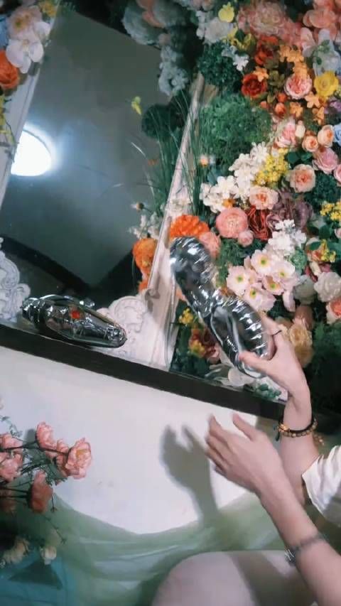 仔仔祝23岁的秋西哥 所愿皆所得,万路皆平坦