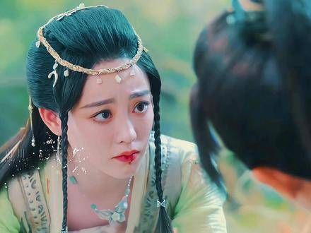 阿岚:我的任务是守护伍赓,但我发现自己渐渐对你产生了感情