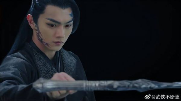 万钧剑幻化成黑龙 诱惑厉尘澜入魔,厉尘澜不为所动