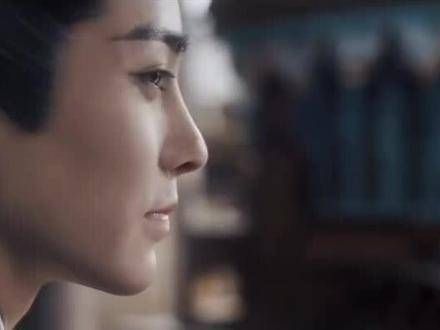 当时发布了这段正片的幕后花絮,再回顾正片,哇哦