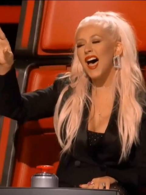 擦妈(Christina Aguilera)在《好声音》