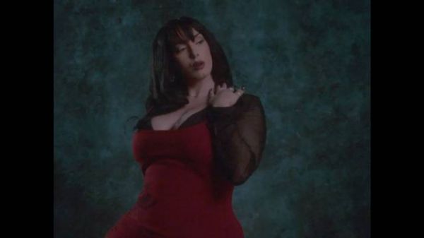 英国前女友做的R&B 歌名:Miraa May - Girlfriend 一如既往地以出色嗓音…