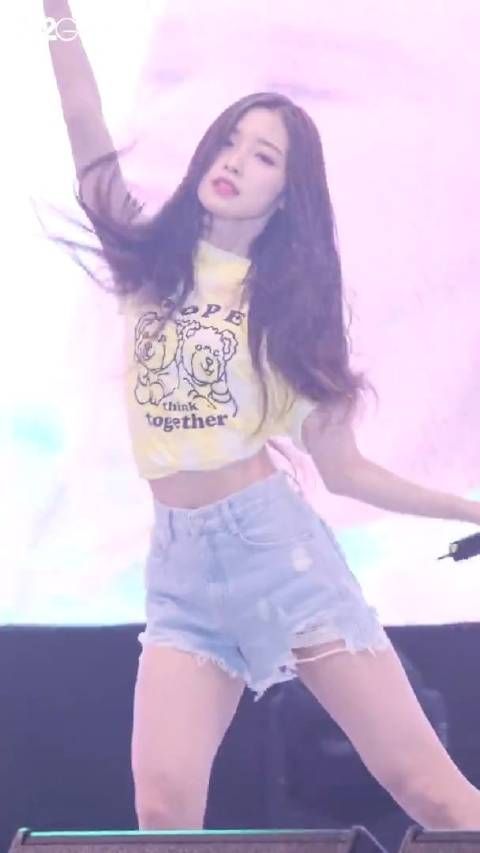 元气少女 Arin 崔乂园演出直拍,刚出道那会真的是超级清纯范