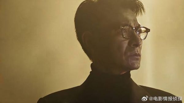 刘德华发现卧底家人 立马带人火力压制,局势瞬间危险了