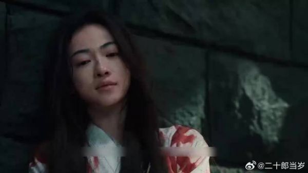 女孩只是看了一眼狱卒送来的水果,就知道对方要加害自己