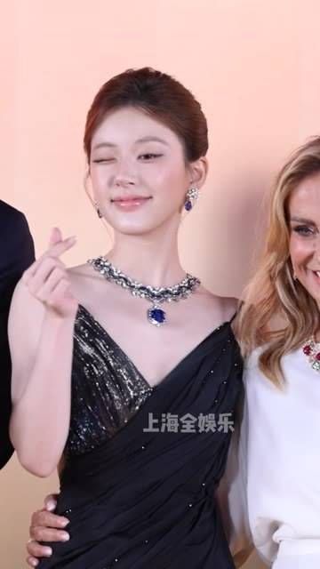 高清怼脸视频,这状态真是好到不行!娱你安利 抓娱消消乐 赵露思