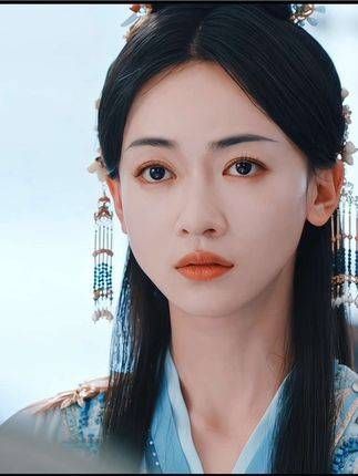 红果树结出了果实,院子里种满了不死花,但眉林已成为了西焉少君的妃子…