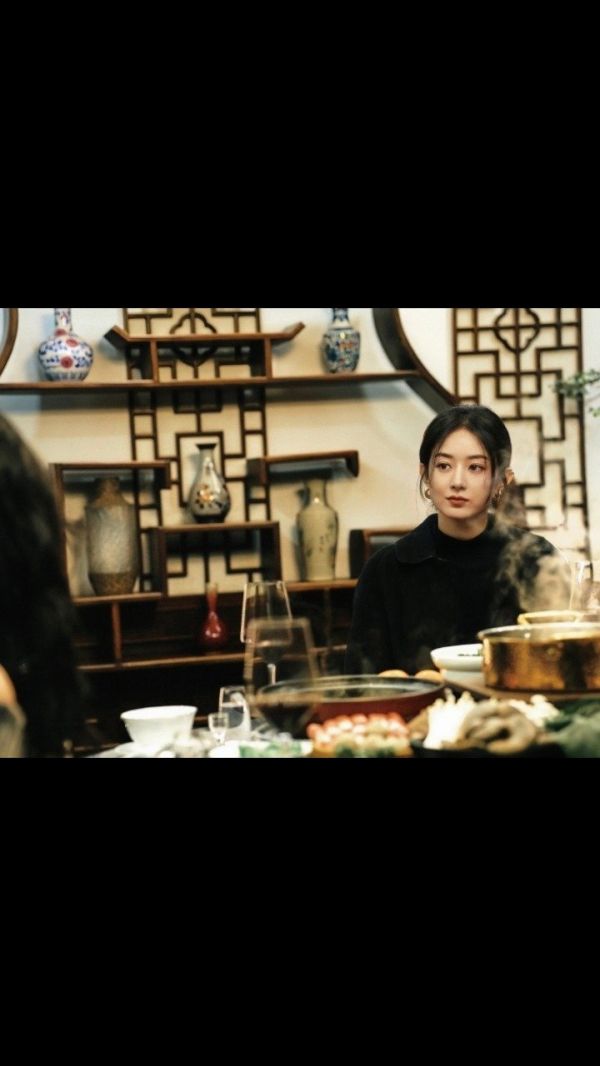 赵丽颖ins分享乔妍的心事,乔妍像一个反抗者,不以自由做抵押…