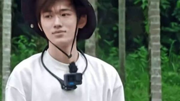 没人比时团更懂抽象 这才是真正的00后整顿职场吧!