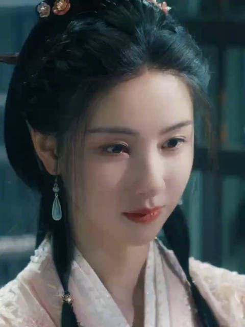 跟粉丝玩起来了，《大梦归离》中文潇的一把小刀走天下被封为大荒第一扎女…