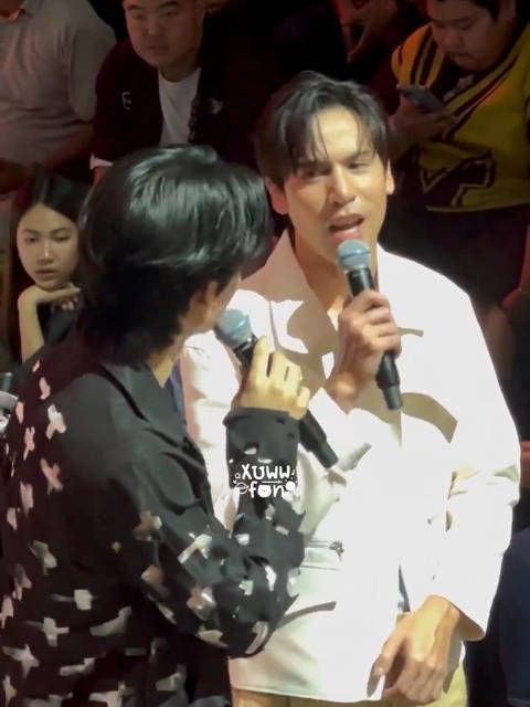 Jeff和Jes的互动引发粉丝尖叫,内外向两面人的魅力