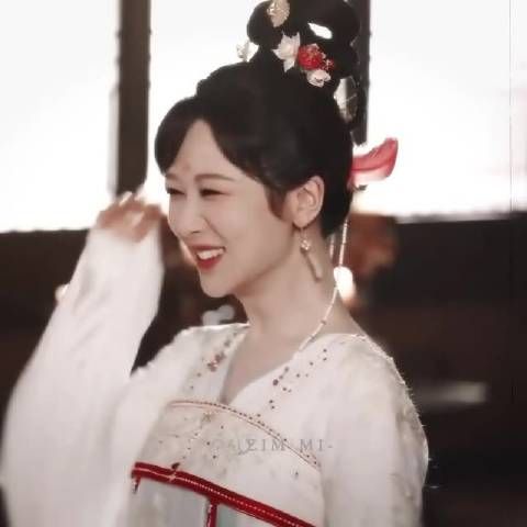 我可不是温顺乖巧的小白兔哦
