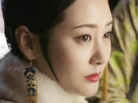婉婉身着紫色华服,尽展高贵气质 影视剪辑中的 抖加小助手 助力上热门