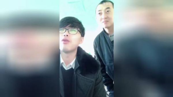 大家好,我是顾天乐,我就是渣渣辉,今晚懒得动弹,还没体验过全新的版本