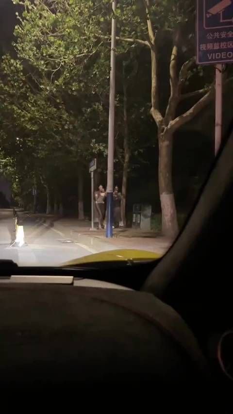 努力吧,骚年!不然你永远不知道女生会多主动