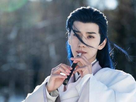 这谁能扛得住呢? 一眼沦陷 妙风 不断被妙风使的帅气所迷惑 王弘毅