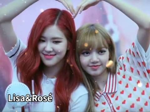 黄色头发的是Lisa,红色头发的是Rosé