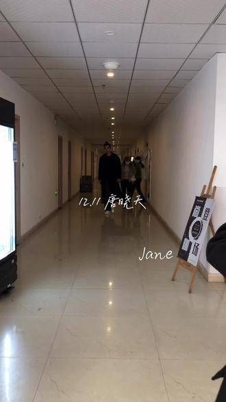 胖哥从男性视角出发,也觉得大地这一身装扮帅气十足,哈哈!