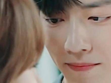 陪试婚纱那段,顾医生眼中的爱意溢于言表小猴紫 婚纱