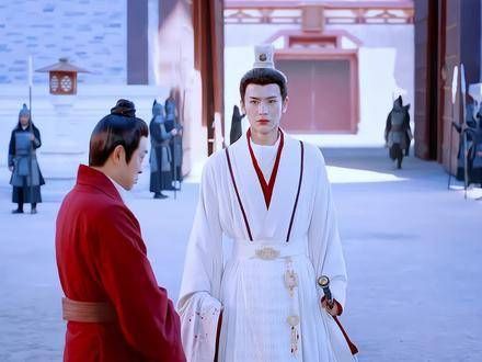 世家子弟的贴身侍卫都是年轻帅气的!