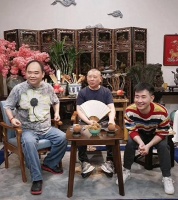 好热闹！郭德纲曹云金杨议郑好同时段直播，曲艺赛道迎来百花齐放