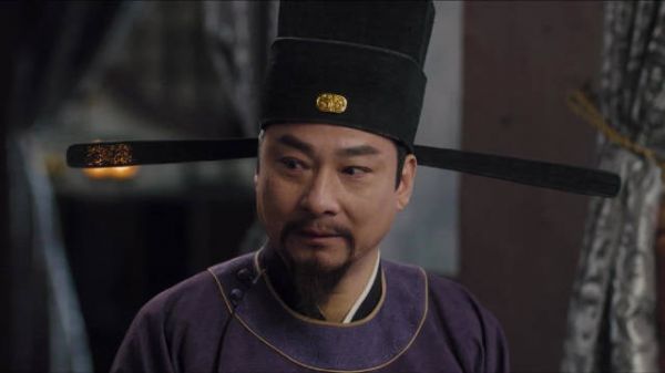 漼太傅时日不多,跟众位大臣叙旧,丞相秒懂小心思