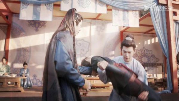 没想到珠帘玉幕第一个公主抱居然被男二抢先了…