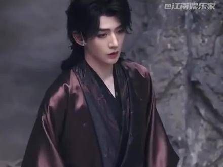邓为与曾舜晞的黑白莲花组合,这样的阵容真的难以抉择!