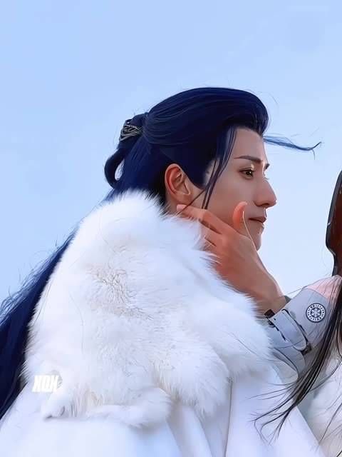 姐妹们,如果一个演员在镜头镜像下依然好看,那ta真的非常美!